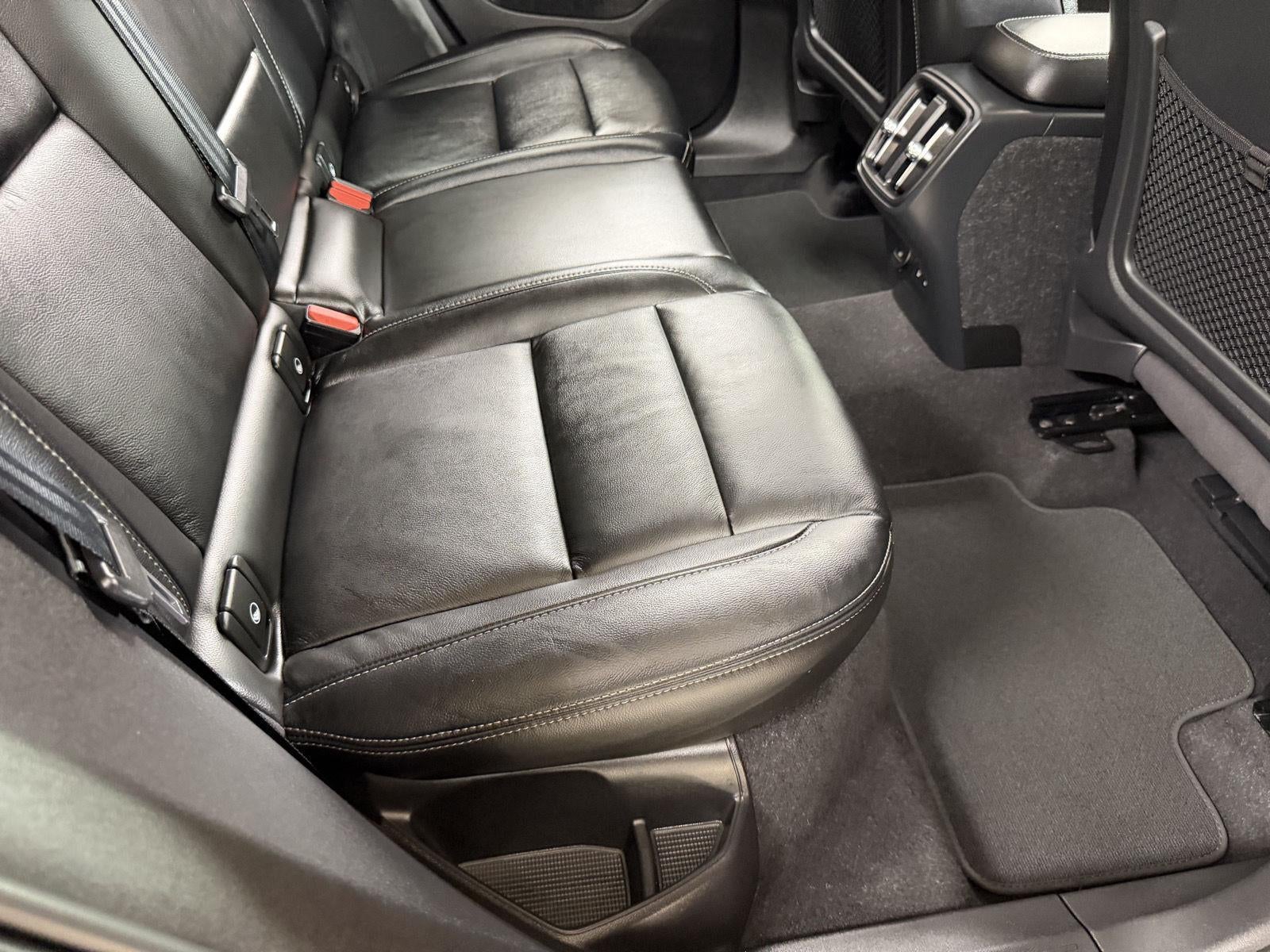 2023 Volvo Xc40 Plus Bright Theme
