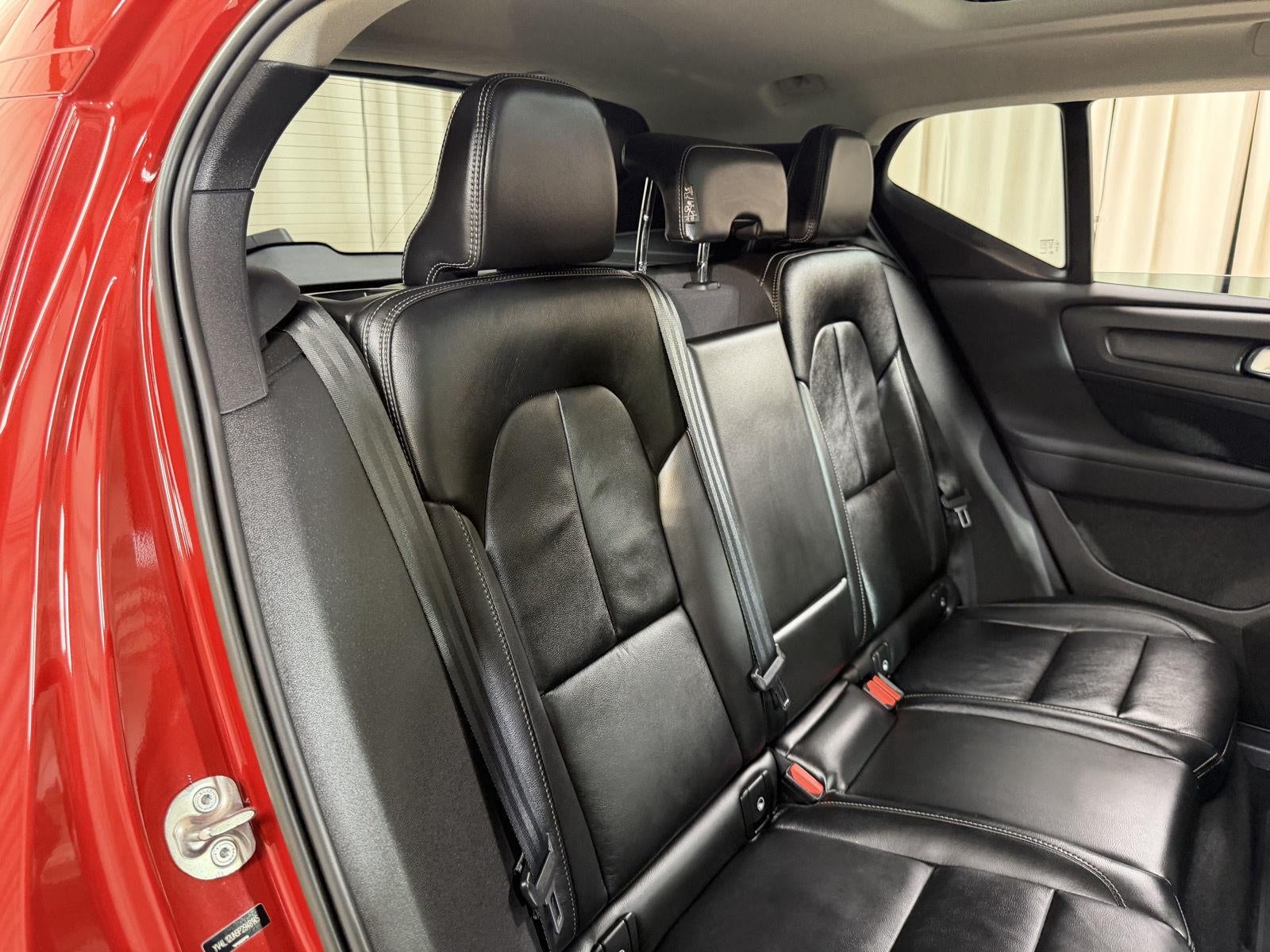 2023 Volvo Xc40 Plus Bright Theme