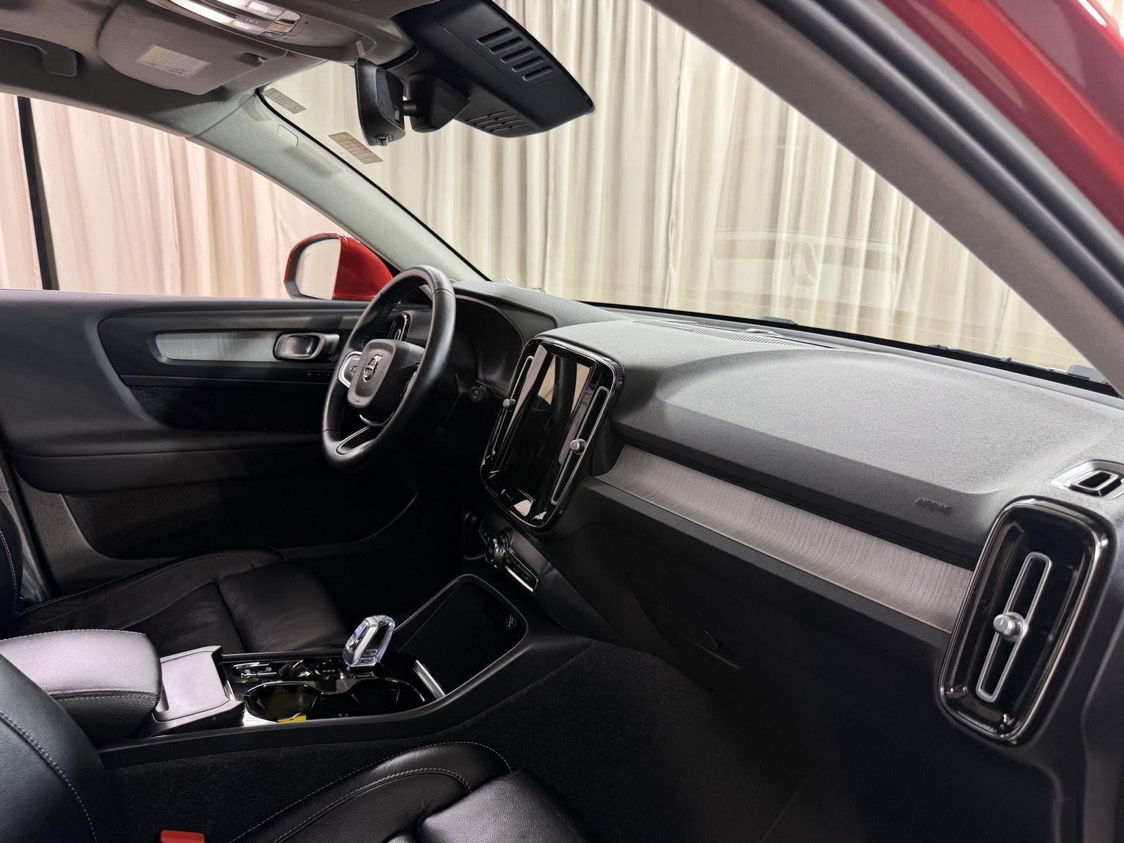 2023 Volvo Xc40 Plus Bright Theme