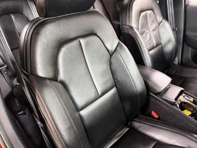 2023 Volvo Xc40 Plus Bright Theme