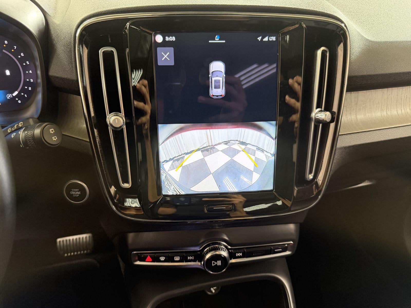 2023 Volvo Xc40 Plus Bright Theme
