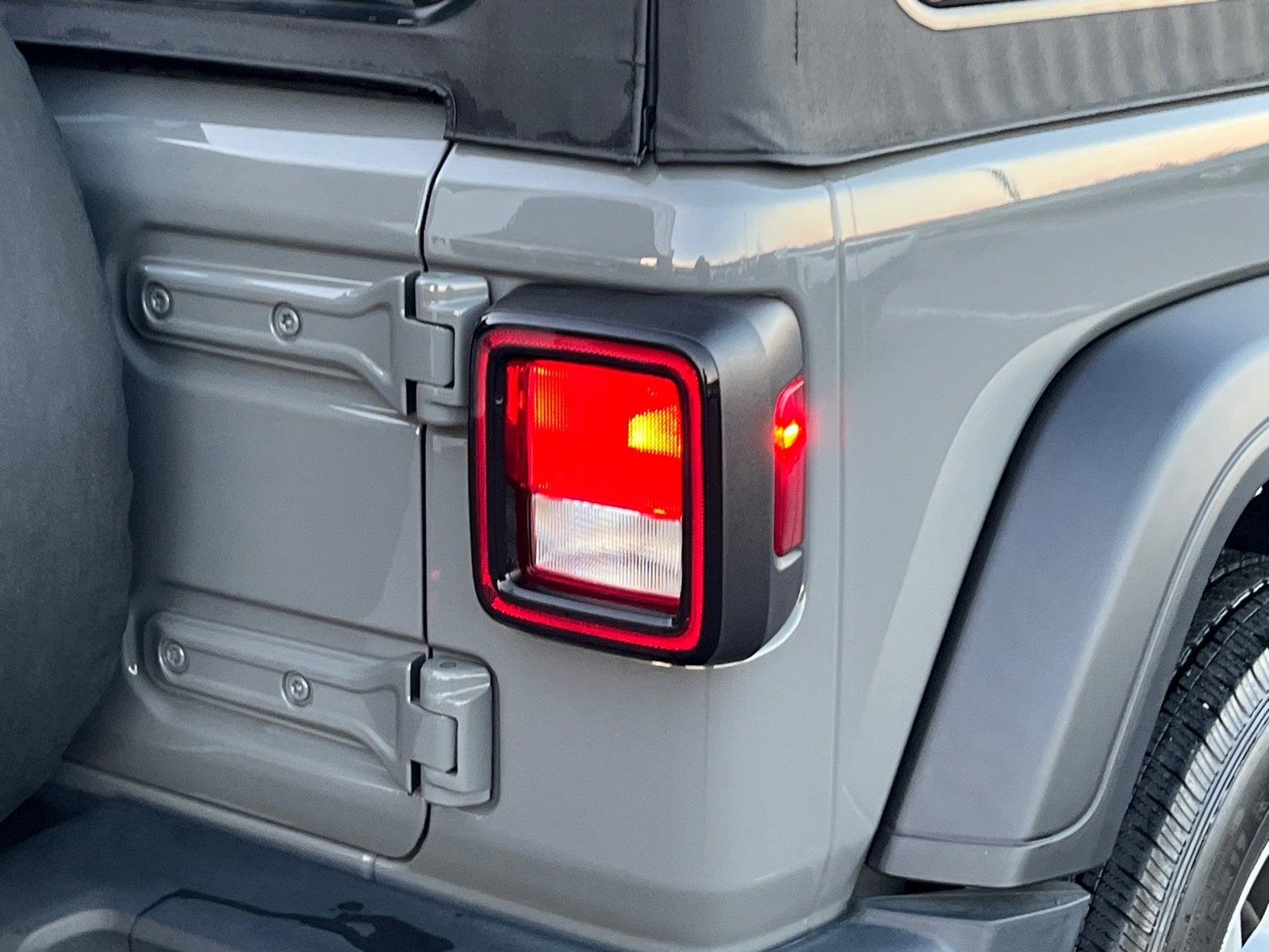 2022 Jeep Wrangler Sport S