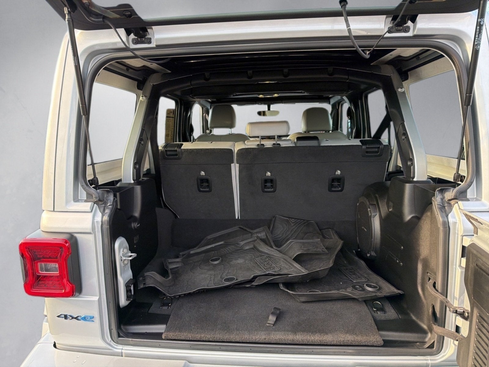 2022 Jeep Wrangler Unlimited Sahara High Altitude 4xe