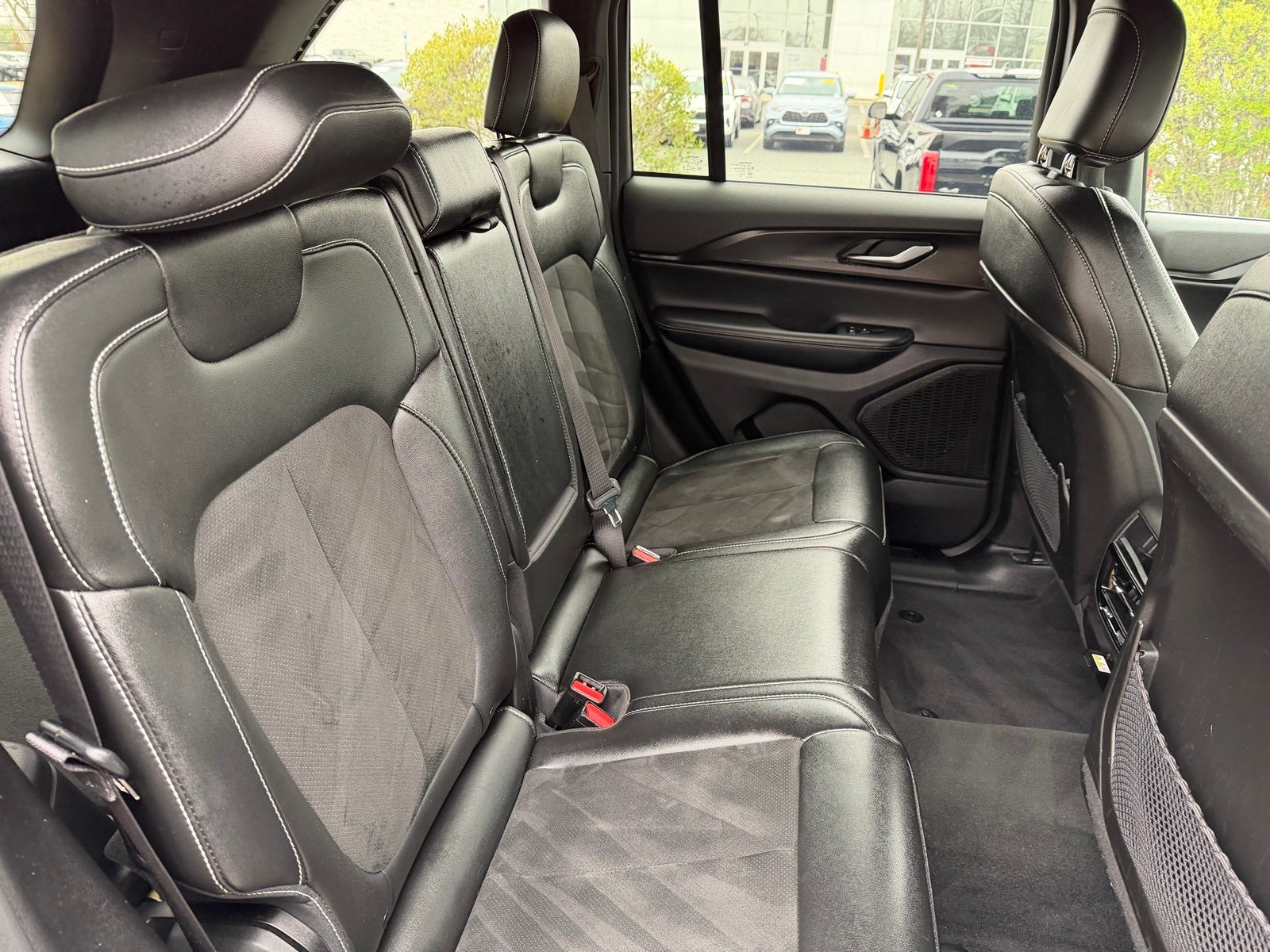 2024 Jeep Grand Cherokee Altitude