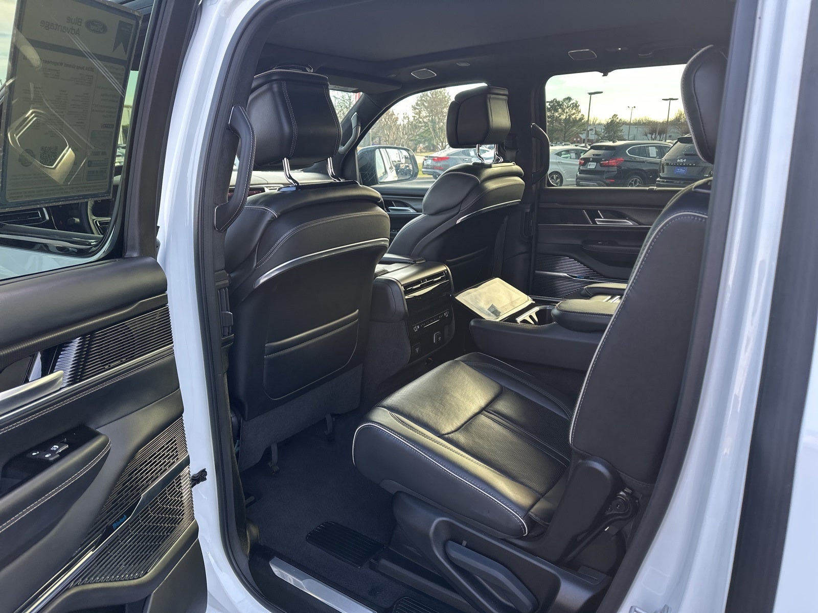 2024 Jeep Grand Wagoneer Series II OBSIDIAN