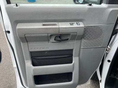 2015 Ford E-450SD Base DRW