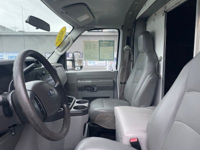 2015 Ford E-450SD Base DRW