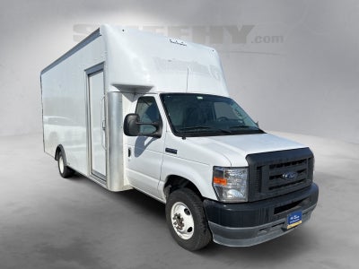 2022 Ford E-450SD Base DRW
