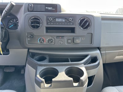 2022 Ford E-450SD Base DRW