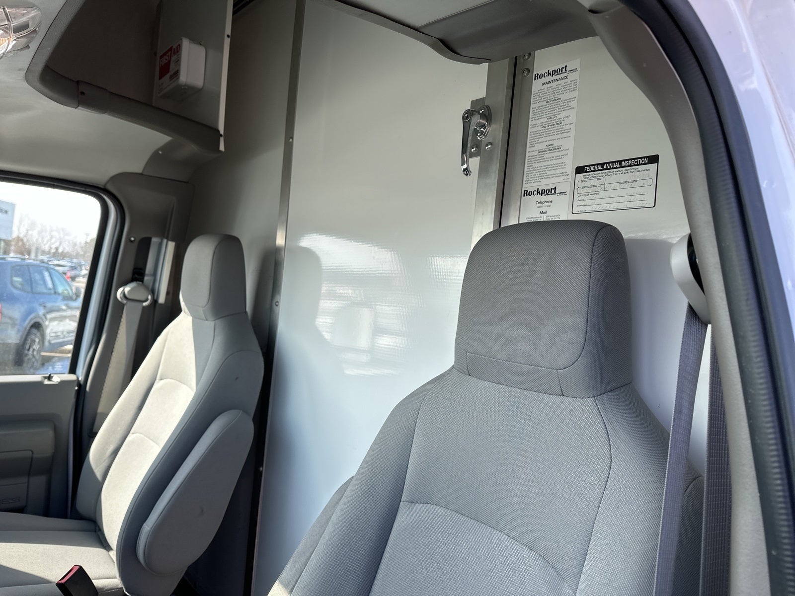 2022 Ford E-450SD Base DRW