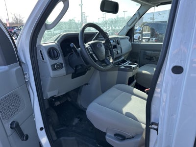 2022 Ford E-450SD Base DRW