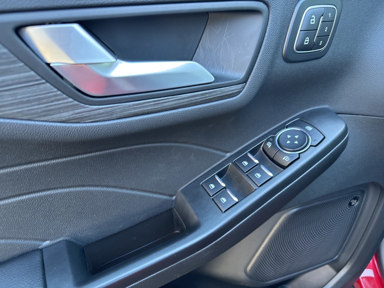 2025 Ford Escape Plug-In Hybrid Base