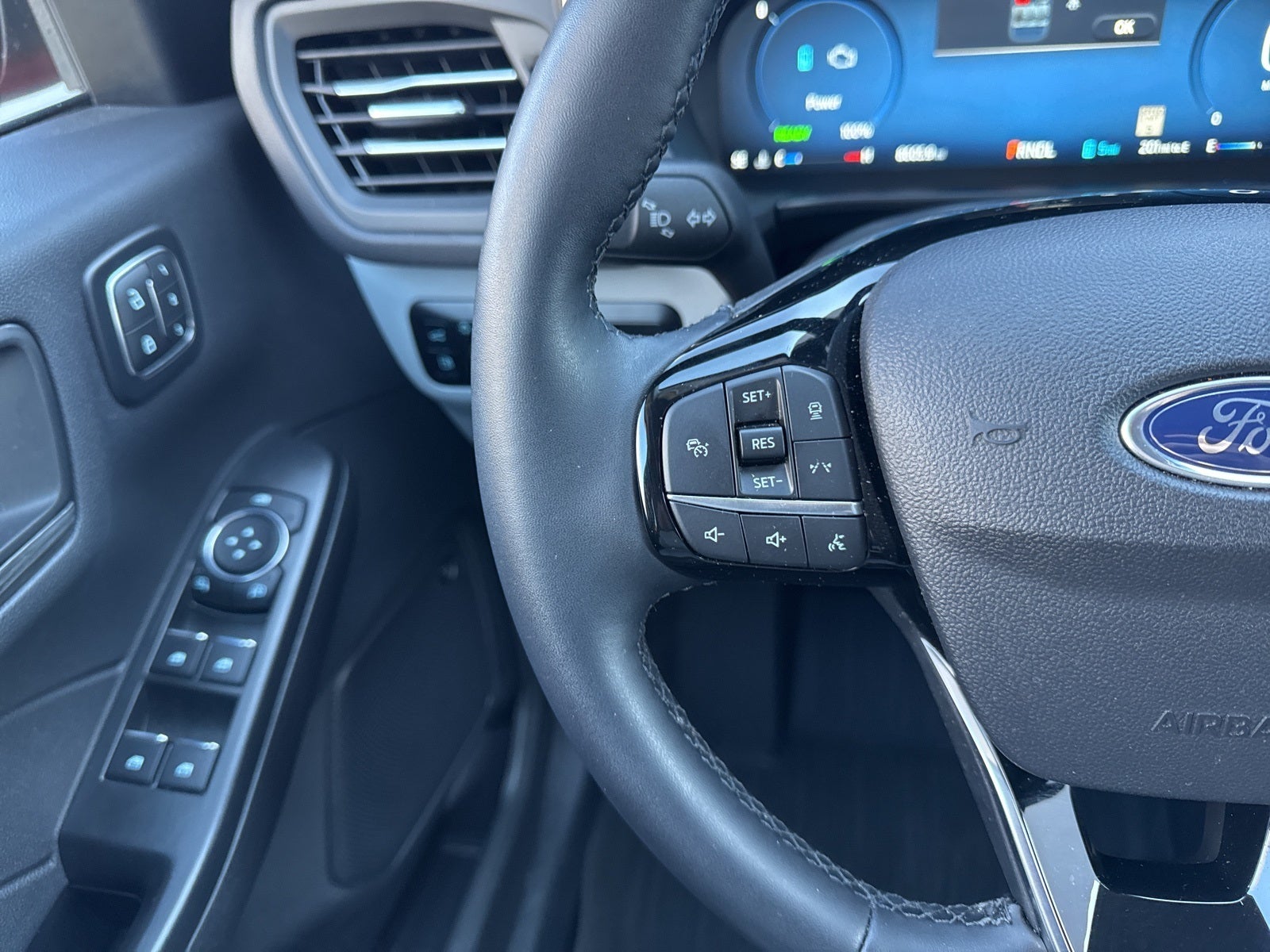 2025 Ford Escape Plug-In Hybrid Base