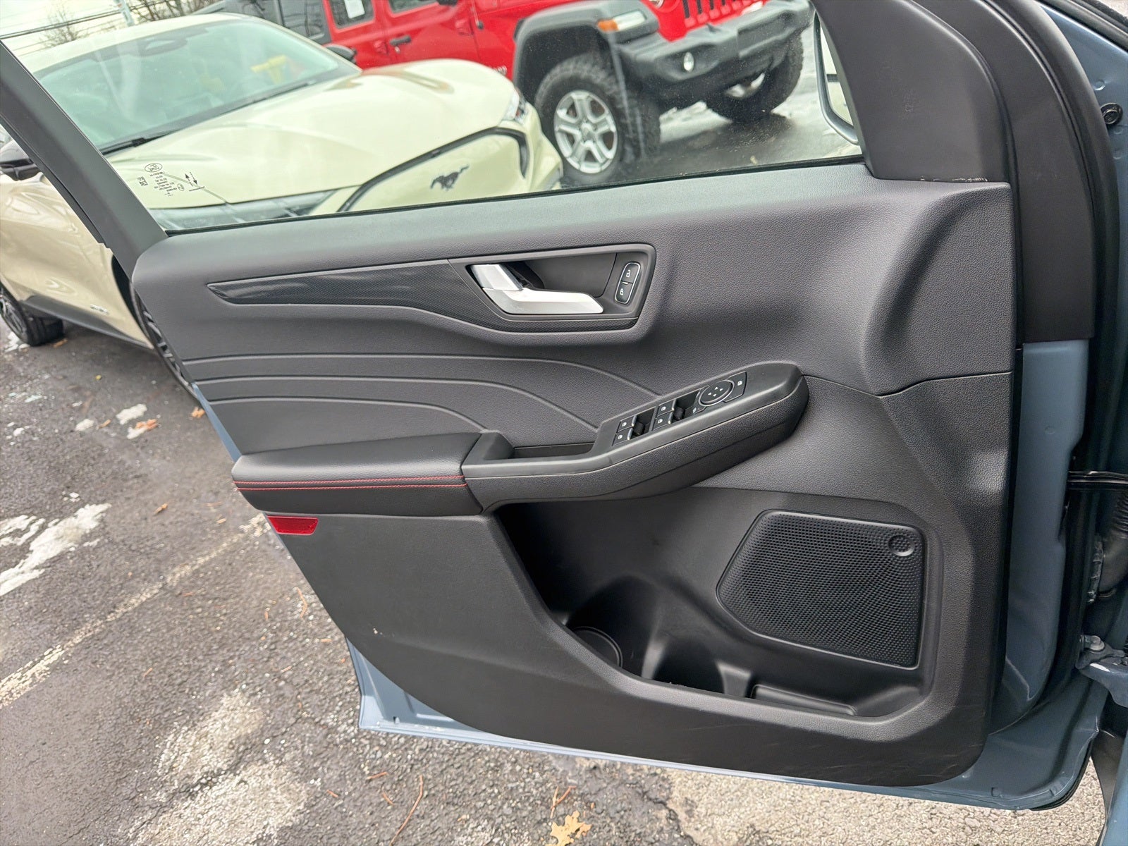 2025 Ford Escape Hybrid ST-Line Select