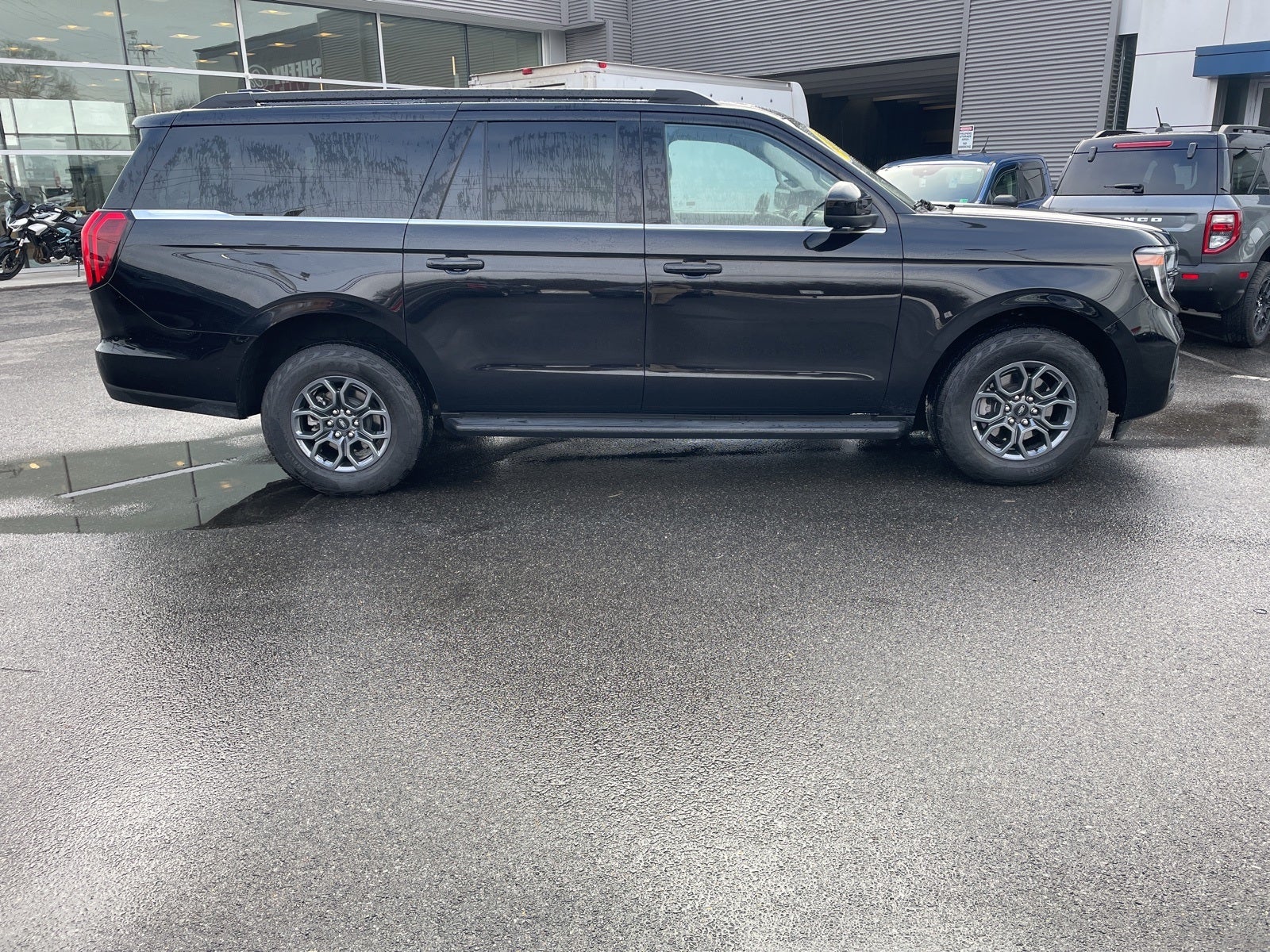 2025 Ford Expedition Max Active