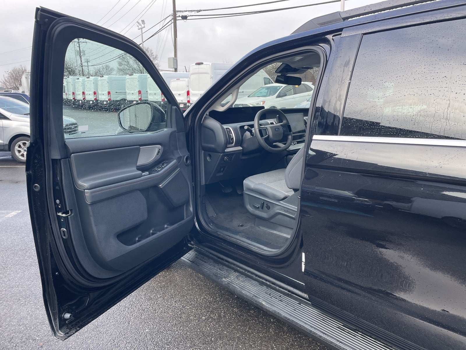 2025 Ford Expedition Max Active