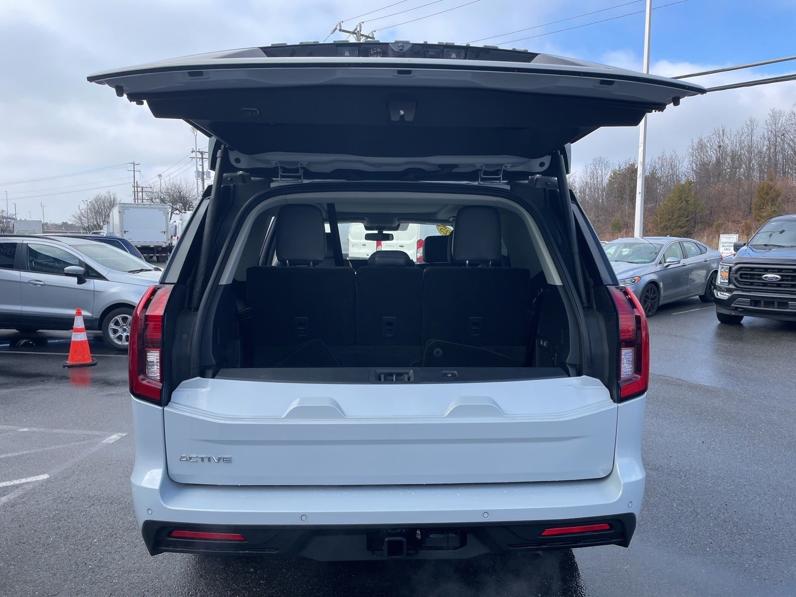 2025 Ford Expedition Active