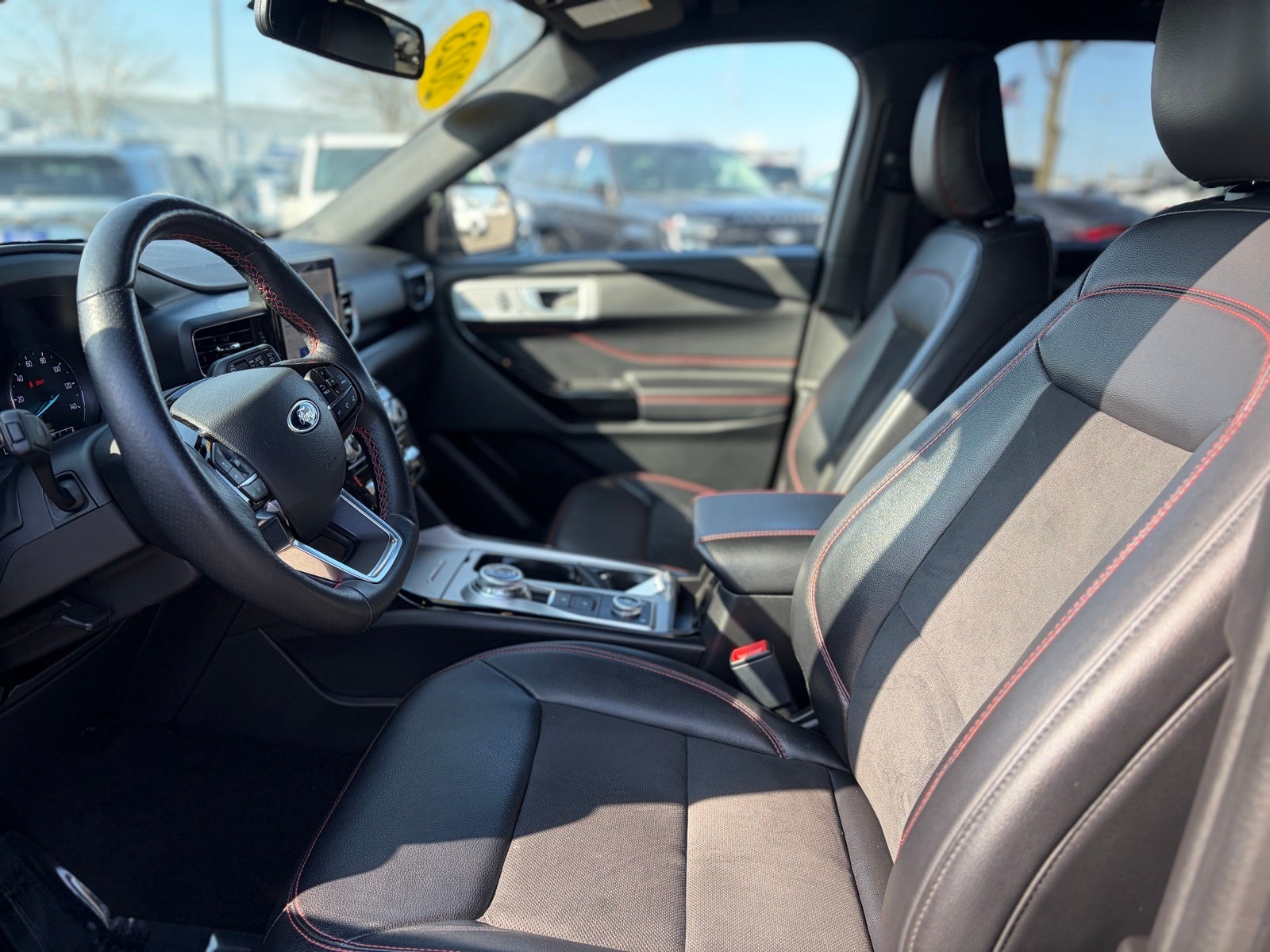 2023 Ford Explorer ST-Line