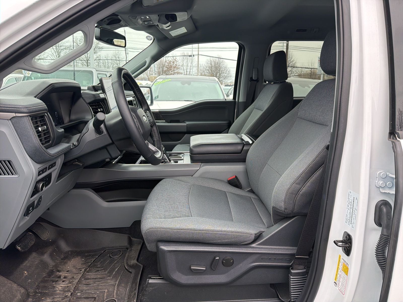 2024 Ford F-150 Lightning Flash