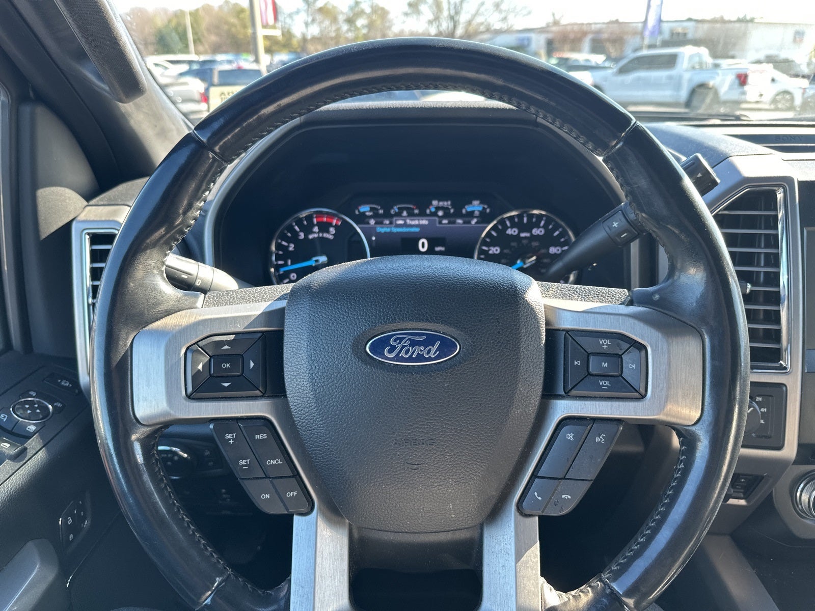 2017 Ford F-350SD Platinum