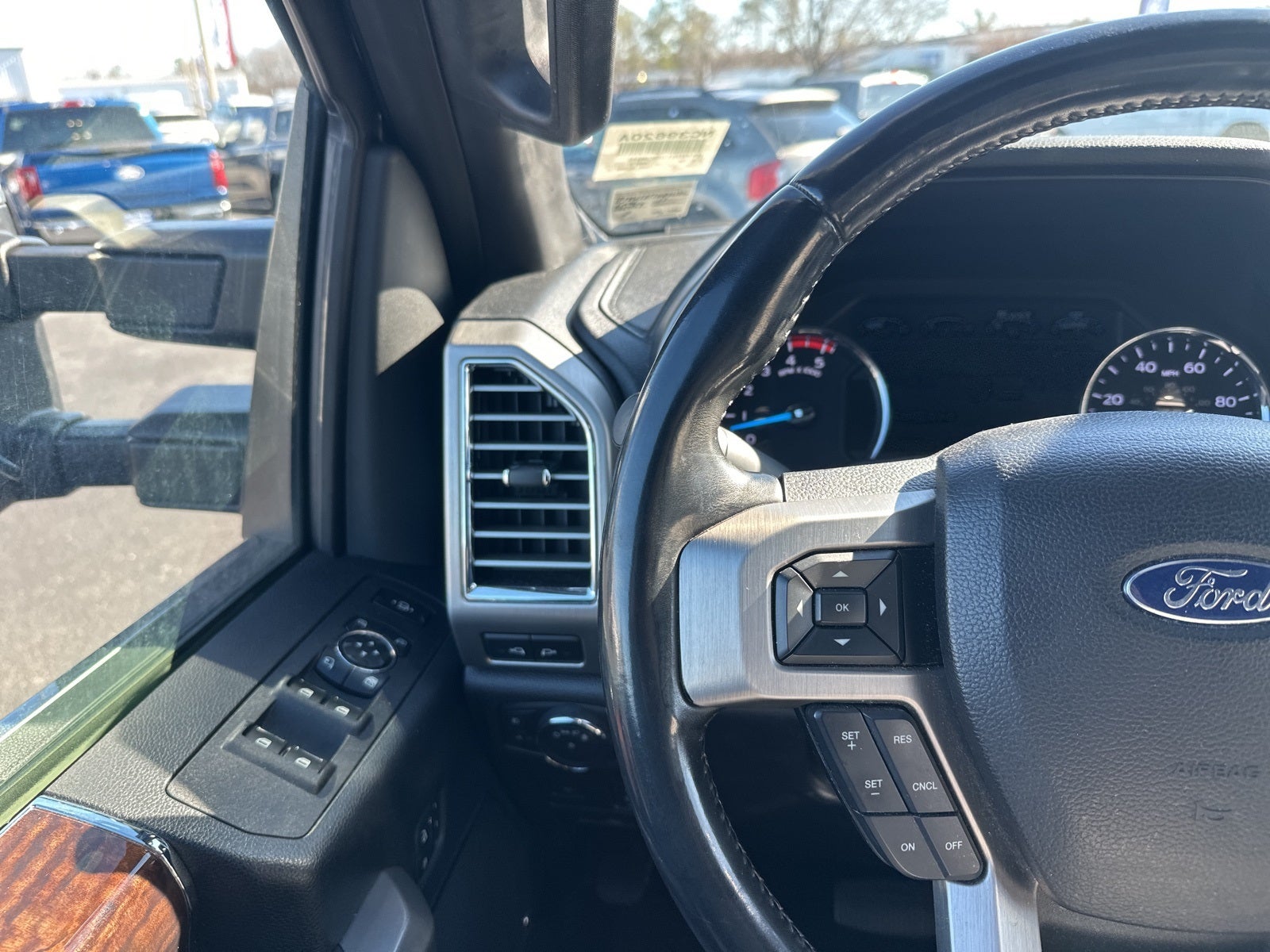 2017 Ford F-350SD Platinum