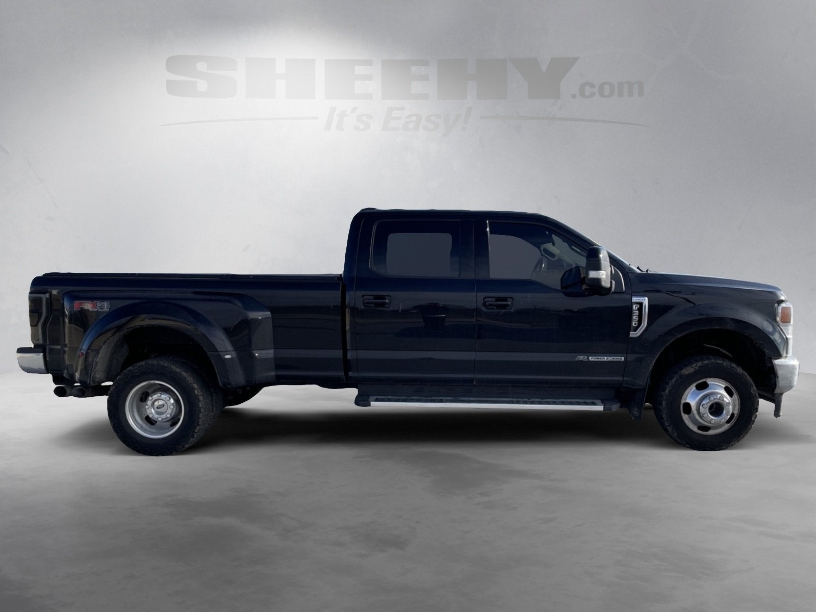 2022 Ford F-350SD Lariat