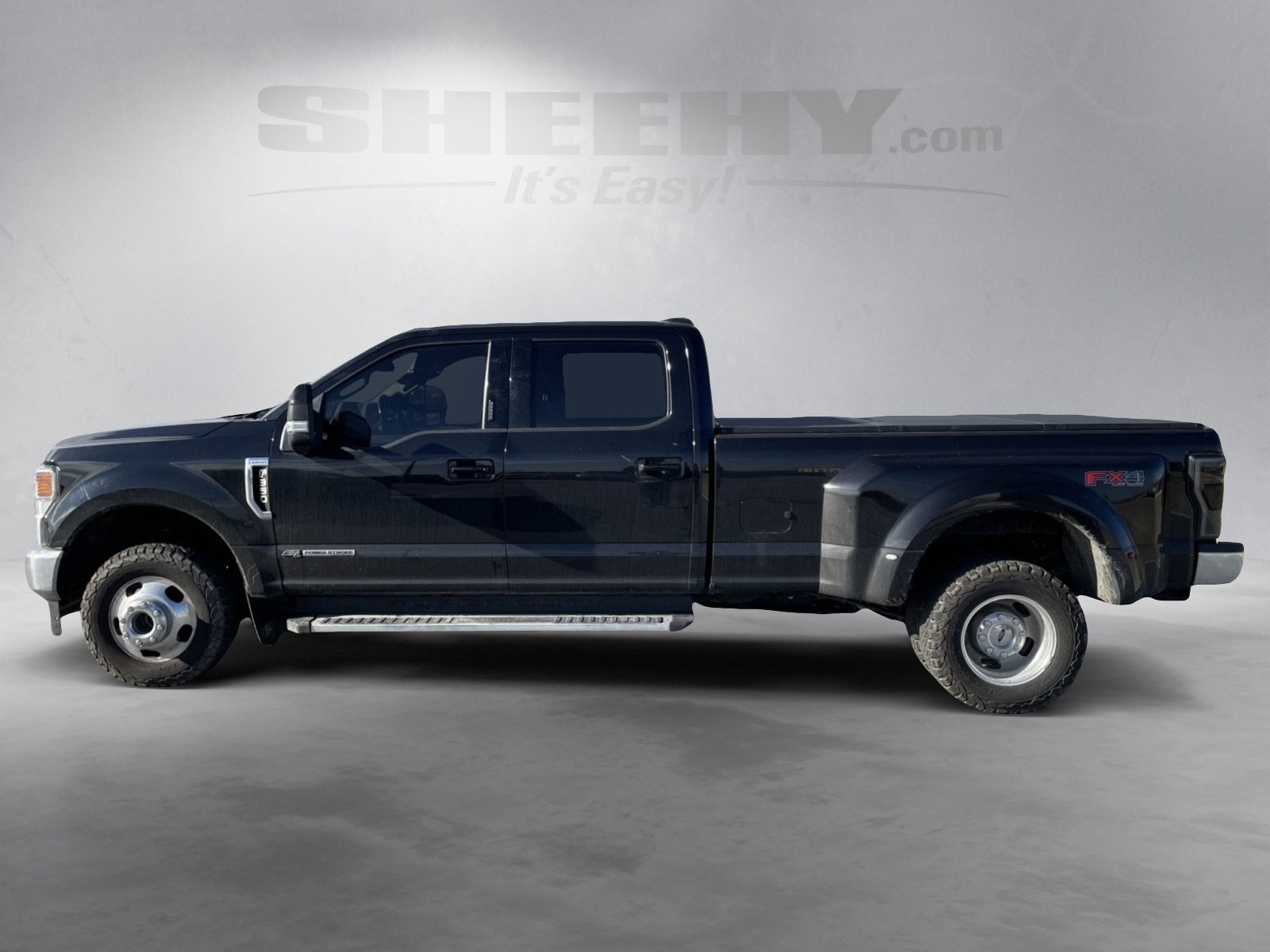 2022 Ford F-350SD Lariat