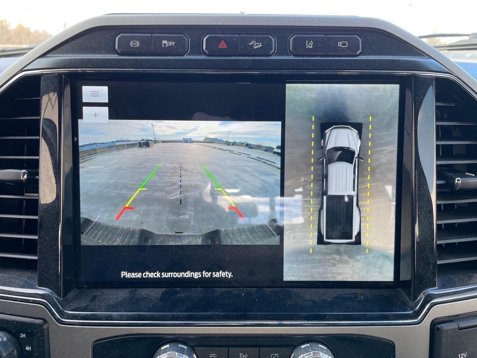 2022 Ford F-350SD Lariat