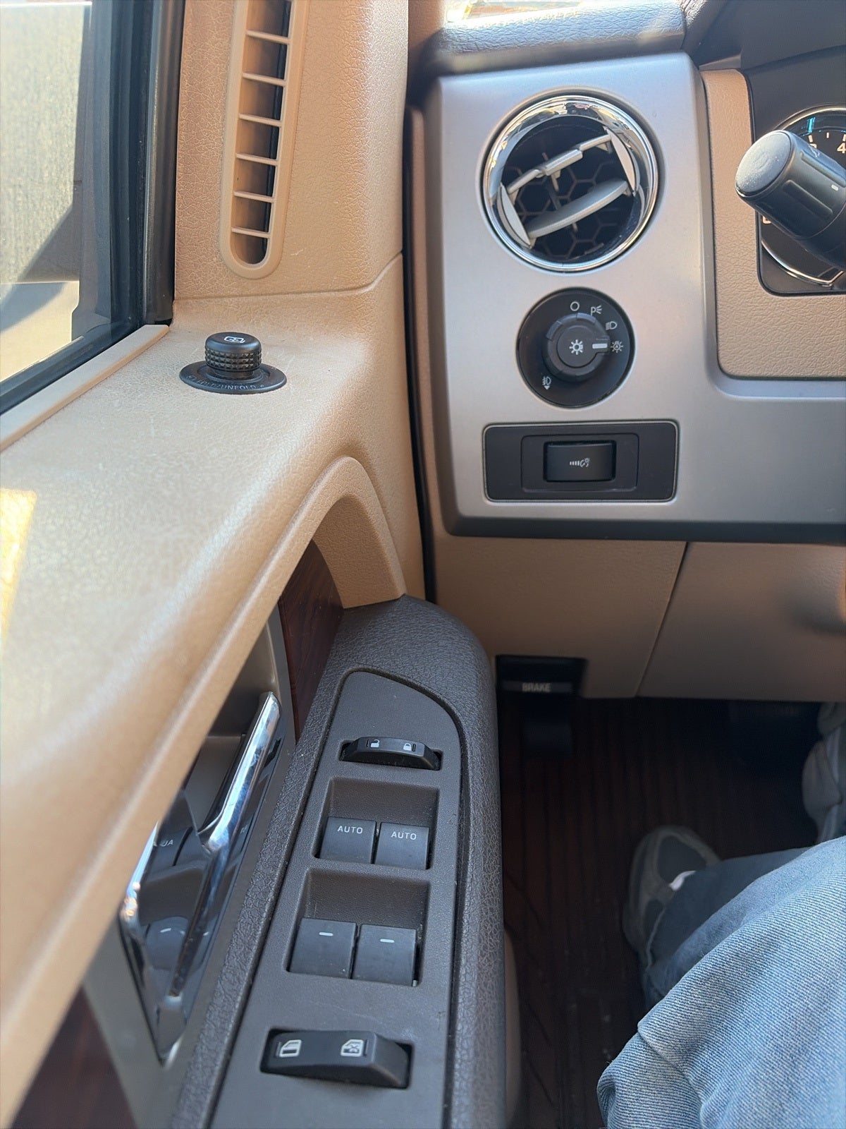 2012 Ford F-150 Lariat