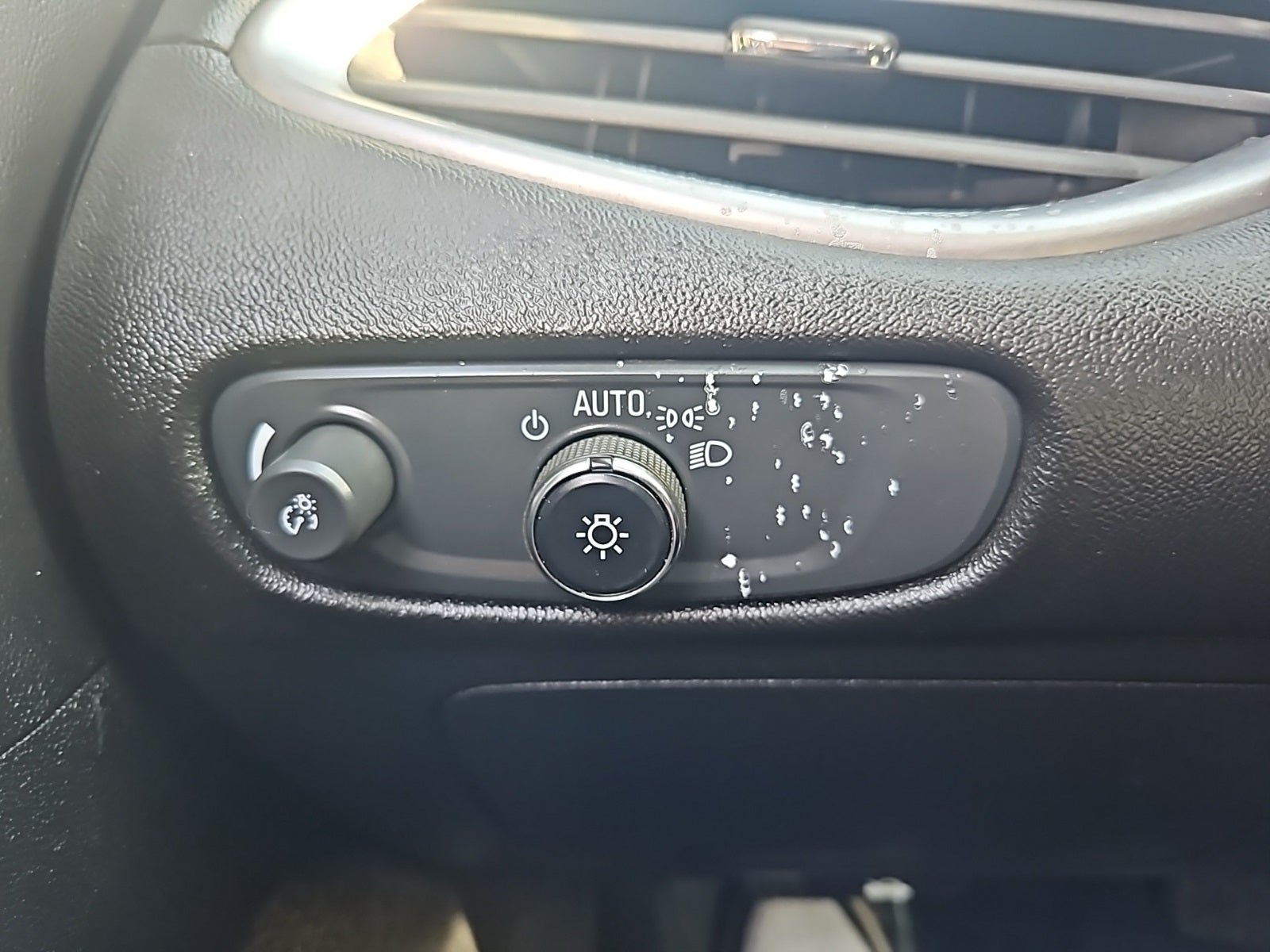 2022 Chevrolet Malibu LS 1FL