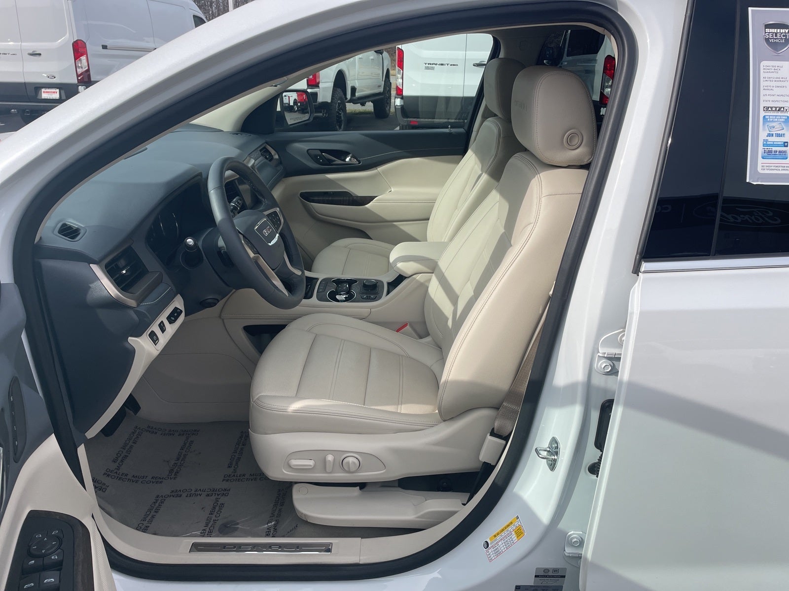 2023 GMC Acadia Denali