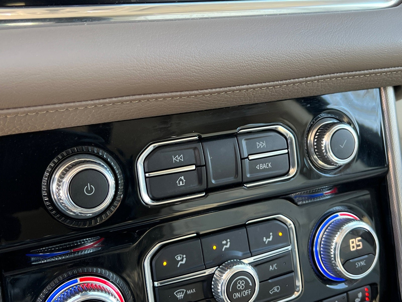 2023 GMC Yukon Denali