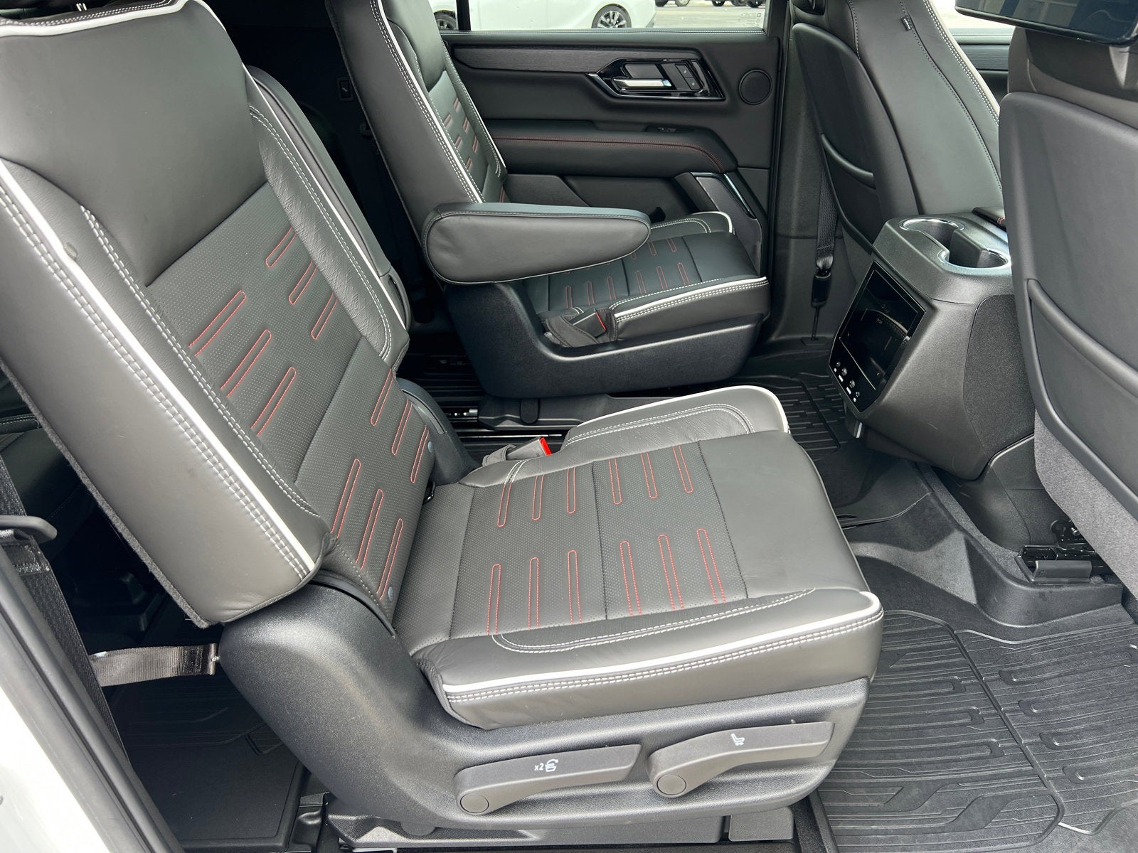 2025 GMC Yukon XL AT4 Ultimate