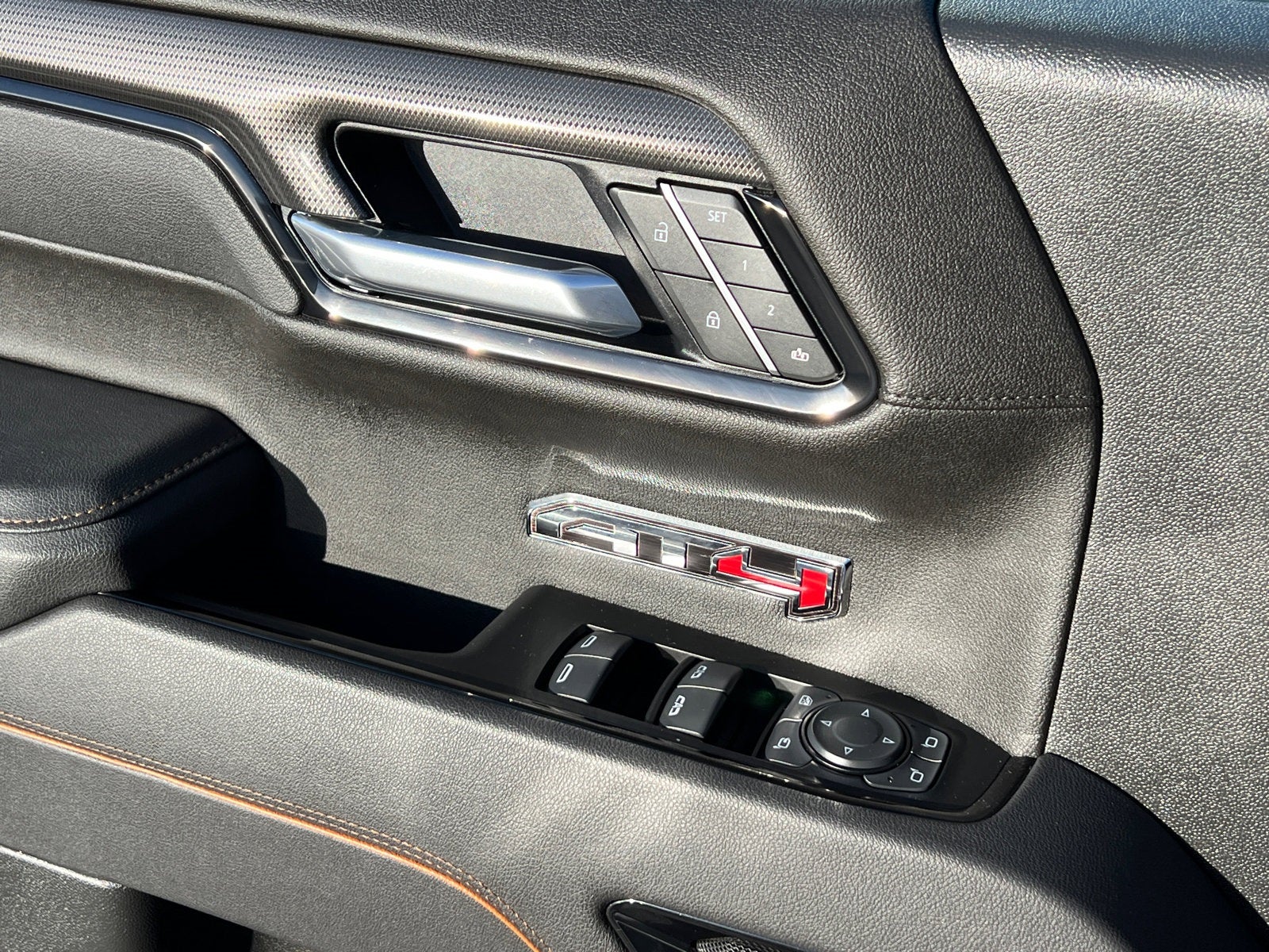 2025 GMC Sierra 1500 AT4