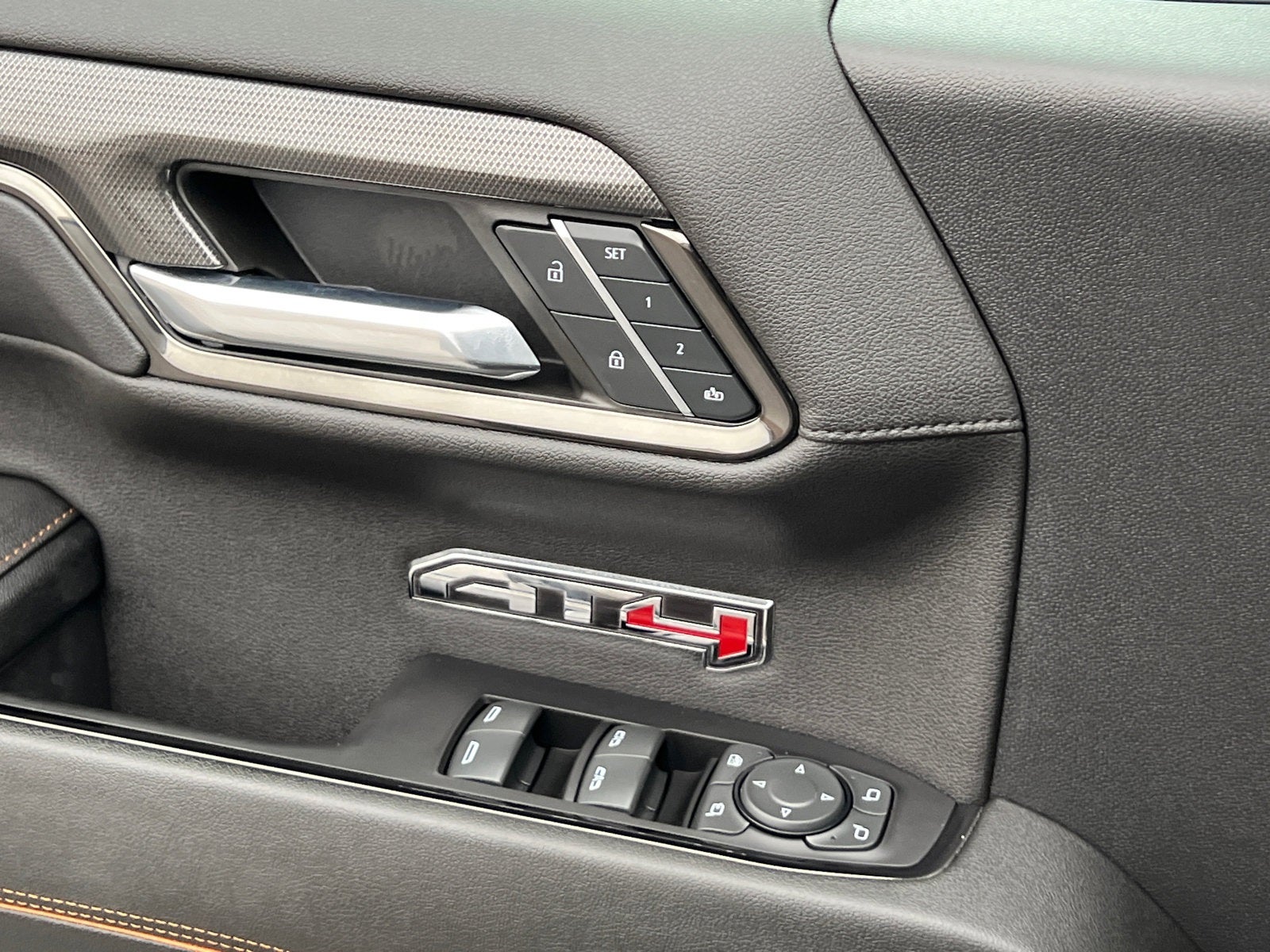 2023 GMC Sierra 1500 AT4