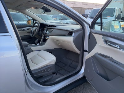 2018 Cadillac XT5 Premium Luxury