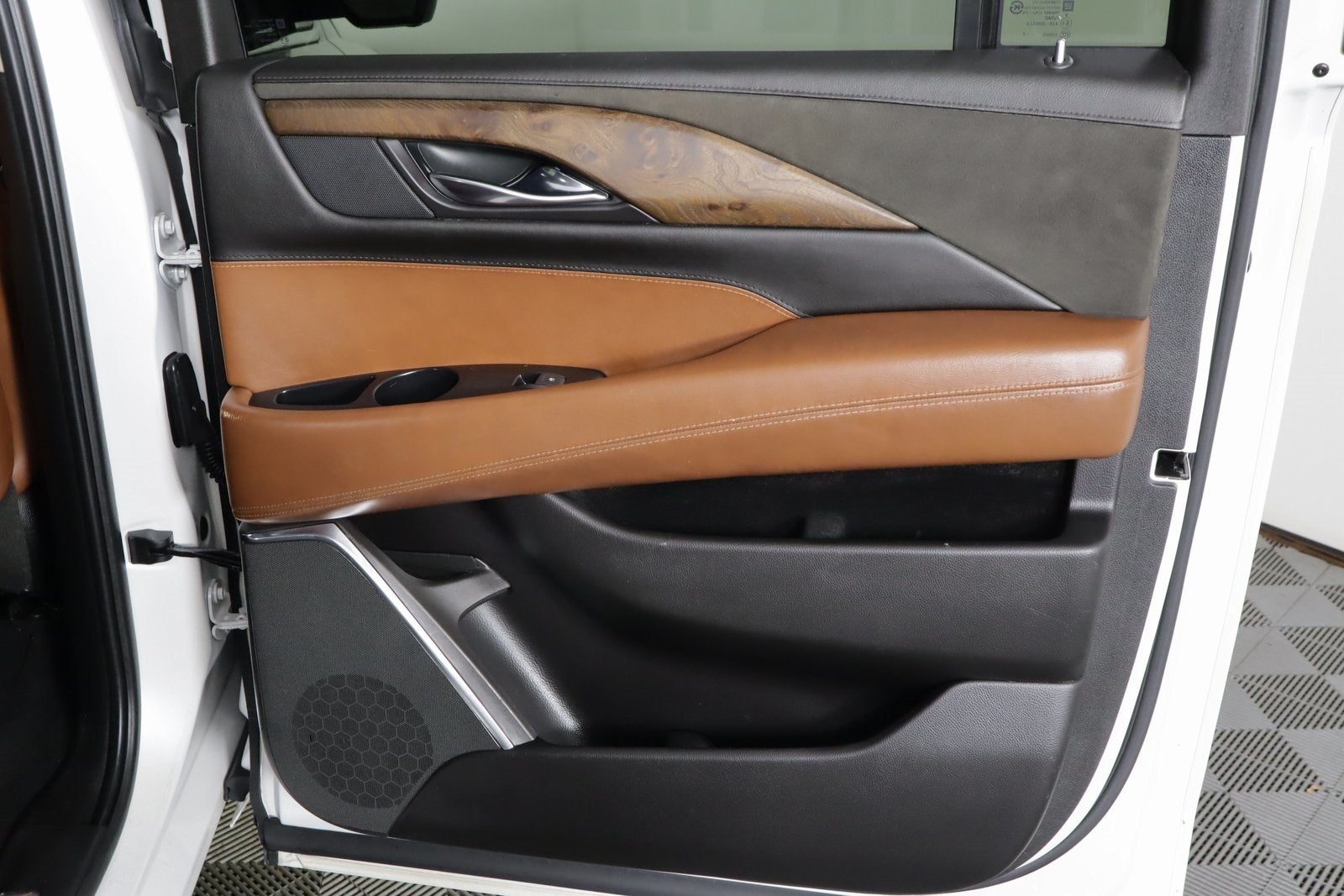 2017 Cadillac Escalade ESV Luxury