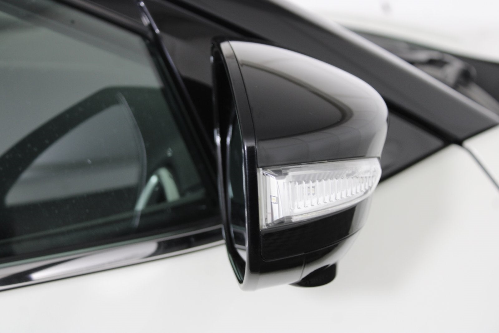 2023 Nissan Maxima Platinum