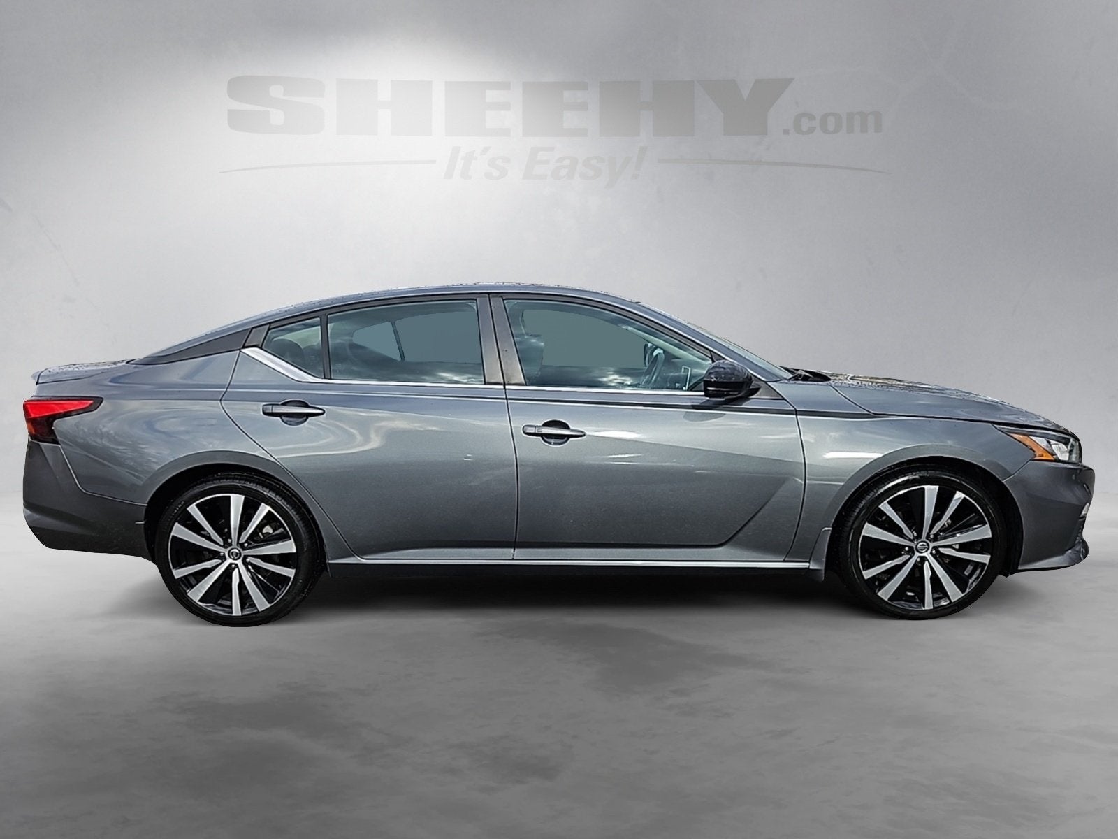 2020 Nissan Altima 2.0 SR