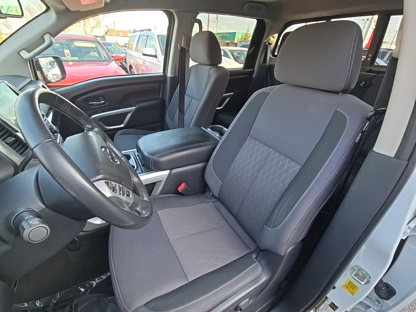 2021 Nissan Titan SV