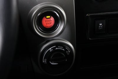 2019 Nissan Titan SV