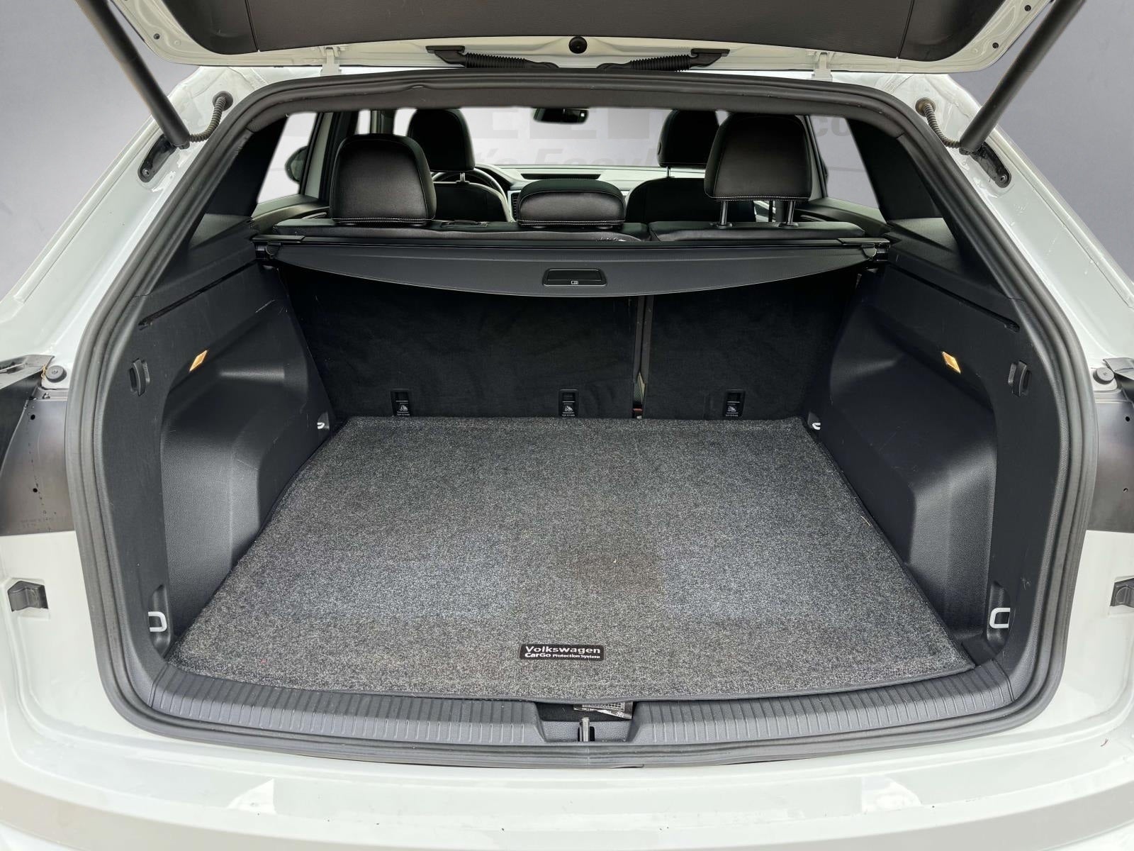 2022 Volkswagen Atlas Cross Sport 2.0T SEL