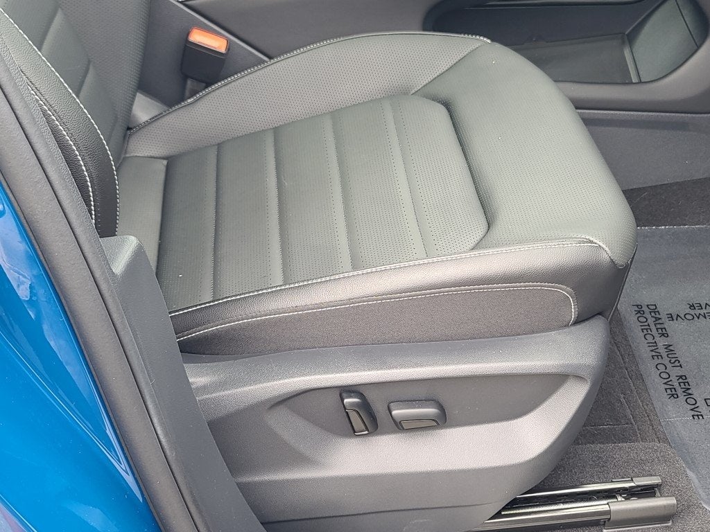 2025 Volkswagen Atlas Cross Sport 2.0T SEL