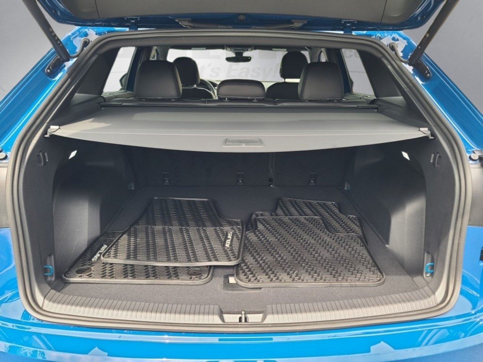 2025 Volkswagen Atlas Cross Sport 2.0T SEL