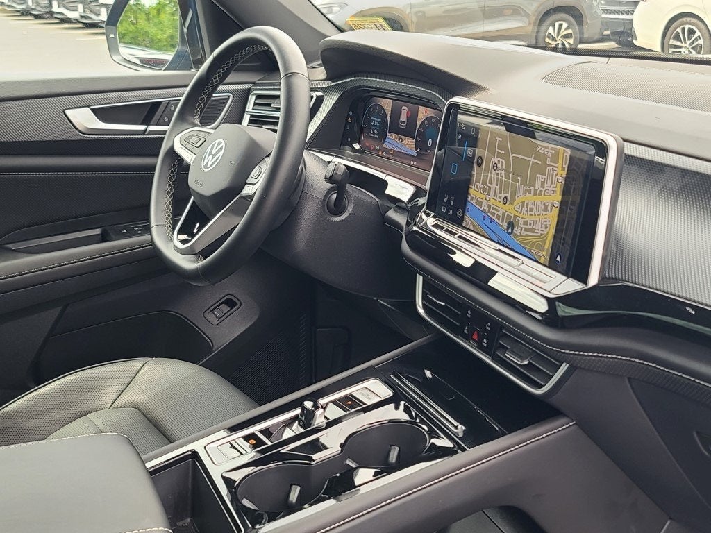 2025 Volkswagen Atlas Cross Sport 2.0T SEL