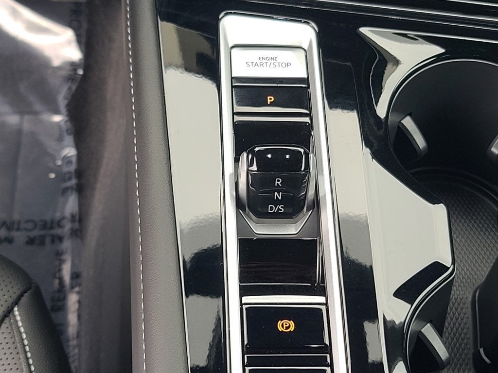 2025 Volkswagen Atlas Cross Sport 2.0T SEL