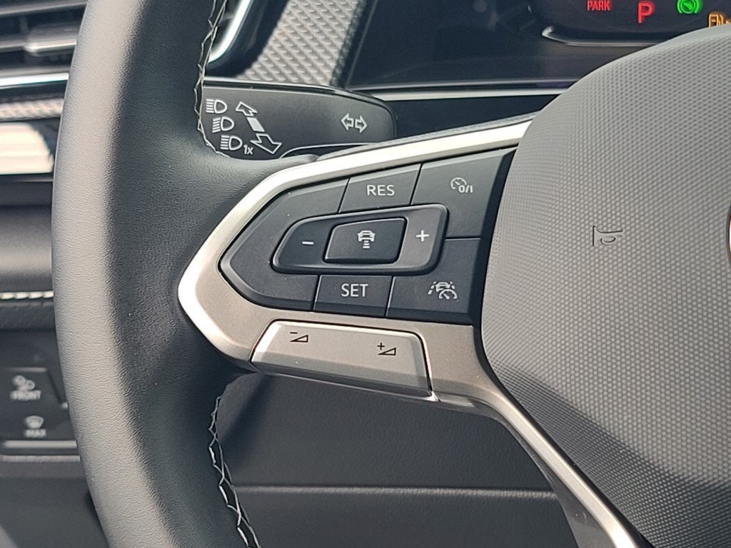 2025 Volkswagen Atlas Cross Sport 2.0T SEL