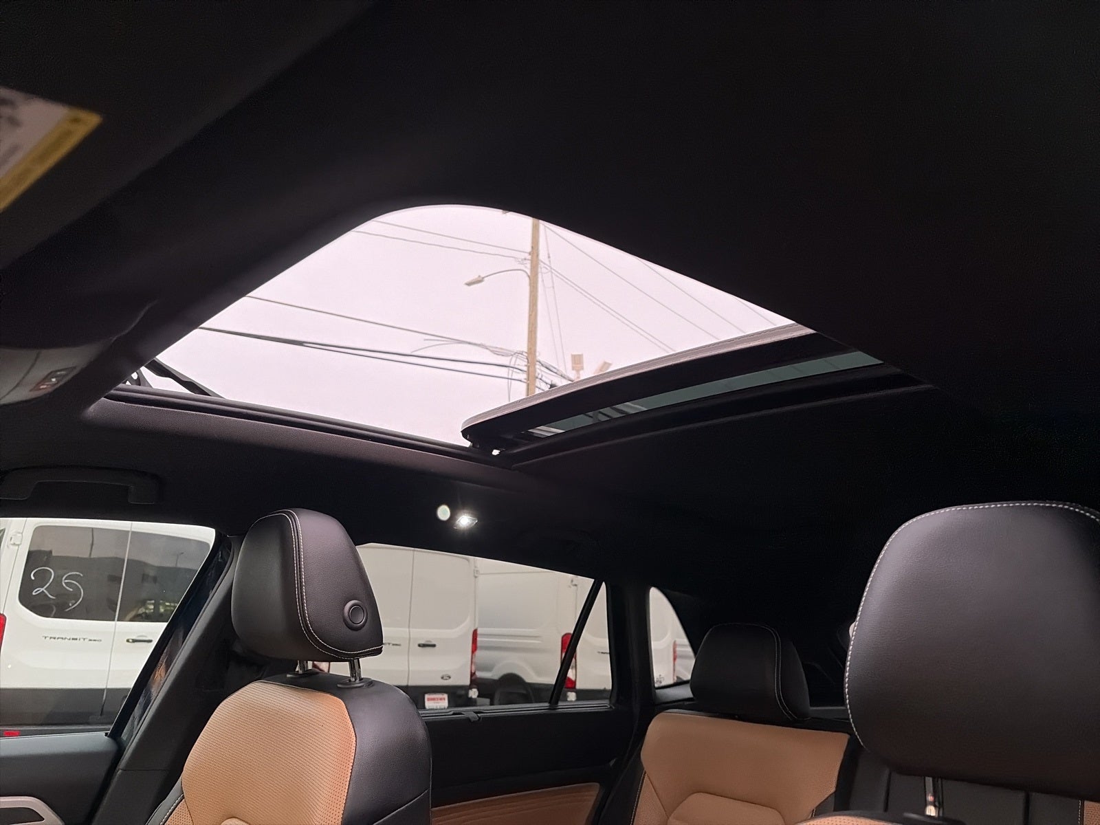 2023 Volkswagen Atlas Cross Sport 3.6L V6 SEL Premium R-Line