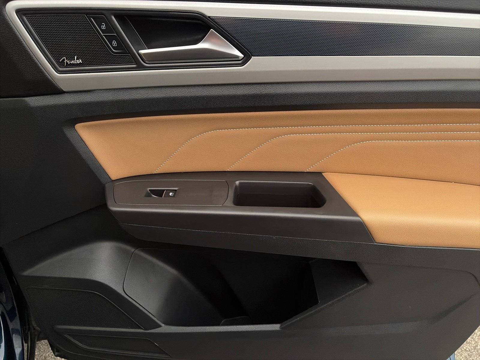 2023 Volkswagen Atlas Cross Sport 3.6L V6 SEL Premium R-Line