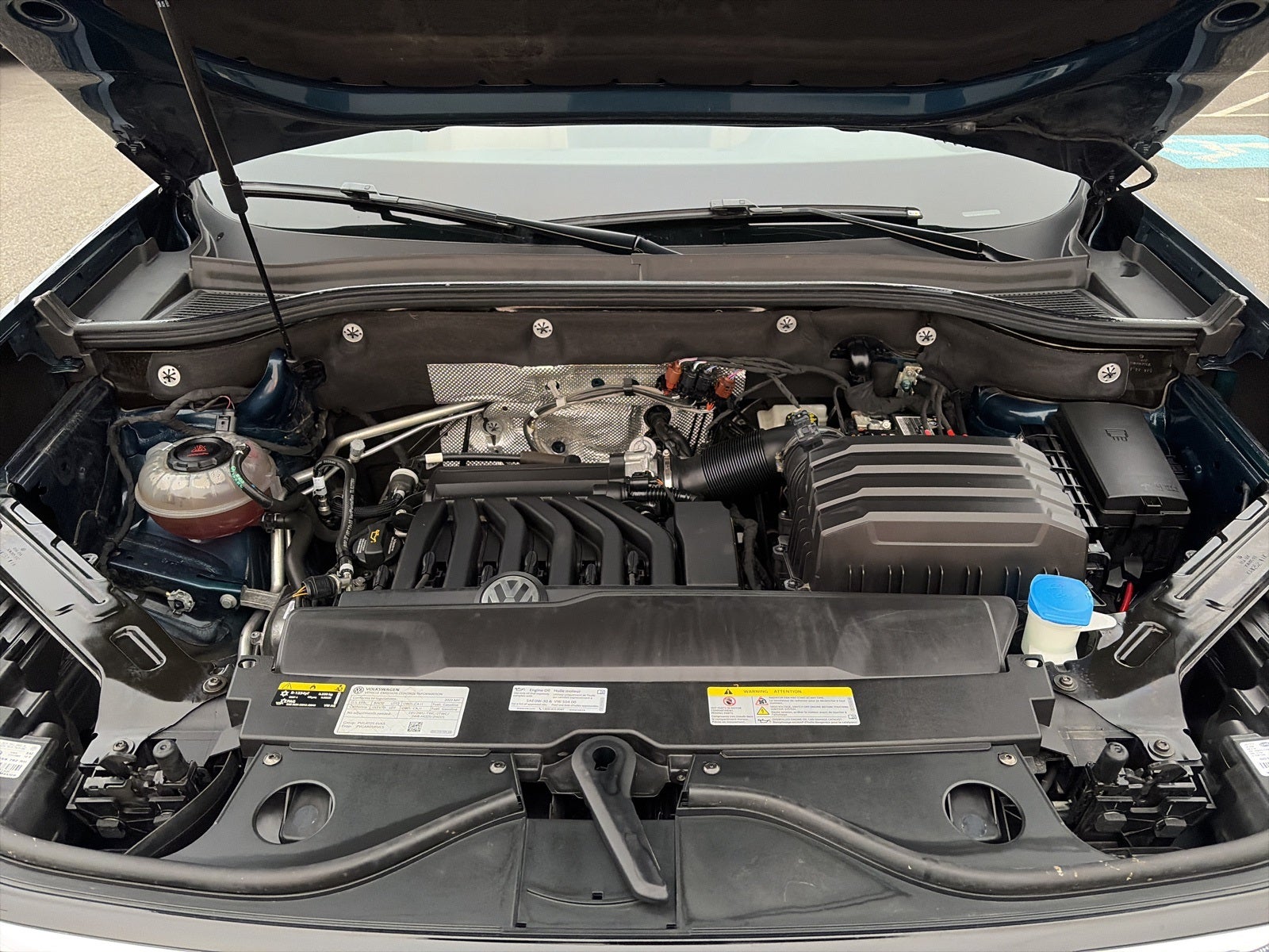 2023 Volkswagen Atlas Cross Sport 3.6L V6 SEL Premium R-Line